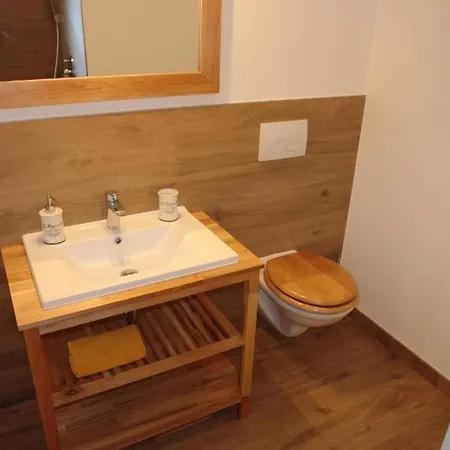 Apartament Tina