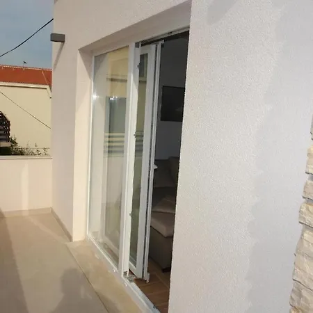 Apartament Tina