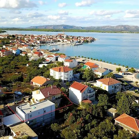 Tina Apartament