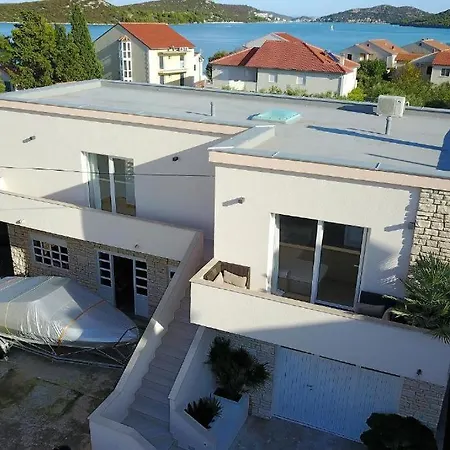 Tina Apartament