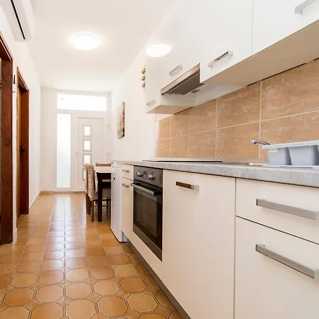 Apartment Tina Vodice